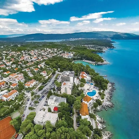 1 Bedroom Cozy Apartment In Krk *